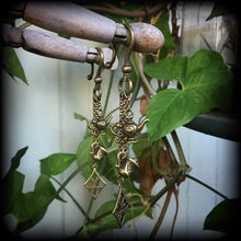 Load image into Gallery viewer, 2 gauge tunnel dangles Alice in Wonderland Ear weights 6mm ear hangers Gauged earrings 8mm plug dangles 0 gauge plug earrings 4mm 3mm Gauges