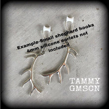 Load image into Gallery viewer, 2 gauge 0 gauge Antler ear weights 6mm ear hangers Plug dangles Tunnel dangles Hanging gauges Gauged earrings for stretched lobes 0g 00g 8g