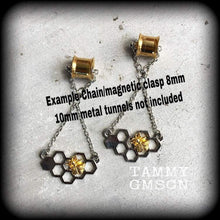 Load image into Gallery viewer, Bee earrings Bee hive earrings Hexagon jewelry Insect Tunnel earrings Geometric earrings Plug earrings Hanging gauges Tunnel dangles Plugs