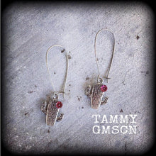 Load image into Gallery viewer, Cactus earrings, Succulent earrings, Plant jewelry, Vegan earrings, Cactus jewellery, Tunnel earrings, Plug earrings, Flower earrings