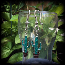 Load image into Gallery viewer, Cactus earrings, Succulent earrings, Plant jewelry, Flora, Cactus jewelry, Vegan earrings, Vegan jewelry, Tunnel earrings, Plug dangles 2g