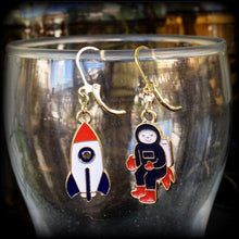 Load image into Gallery viewer, Rocket earrings Astroaut earrings Space earrings Plug earrings Space ship earrings Space earrings Apollo earrings Planets Astrophysics