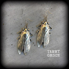 Load image into Gallery viewer, Insect earrings, Locust Earrings, Tunnel earrings, Cicada earrings, Plague, Animal, Biblical, Apocalypse, Gauged earrings, Plug earrings