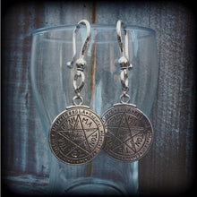 Load image into Gallery viewer, Tetragrammaton amulet earrings, Pentacle earrings, Talisman jewelry, Occult jewelry, Esoteric jewelry, Hebrew jewelry, Quaballah, Kaballah