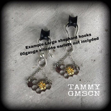 Load image into Gallery viewer, Bee earrings Bee hive earrings Hexagon jewelry Insect Tunnel earrings Geometric earrings Plug earrings Hanging gauges Tunnel dangles Plugs
