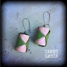 Load image into Gallery viewer, Sakura Mochi Wagashi earrings, Kawaii earrings, Kitsch earrings, Food, Japanese earrings, Tunnel earrings, Plug dangles, For pierced ears