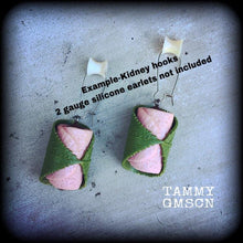 Load image into Gallery viewer, Sakura Mochi Wagashi earrings, Kawaii earrings, Kitsch earrings, Food, Japanese earrings, Tunnel earrings, Plug dangles, For pierced ears