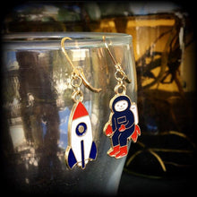 Load image into Gallery viewer, Rocket earrings Astroaut earrings Space earrings Plug earrings Space ship earrings Space earrings Apollo earrings Planets Astrophysics