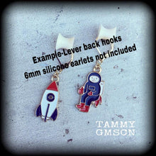 Load image into Gallery viewer, Rocket earrings Astroaut earrings Space earrings Plug earrings Space ship earrings Space earrings Apollo earrings Planets Astrophysics