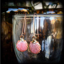 Load image into Gallery viewer, Shell earrings, Nautical earrings, Pink shell, Gifts for girls, Beach earrings, Earrings for pierced ears, Plug earrings, Tunnel dangles