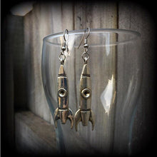 Load image into Gallery viewer, Rocket earrings Space earrings Space ship earrings Space travel Apollo earrings Astrophysics 3mm tunneldangles 4mm plug dangles 6mm gauges