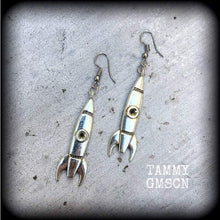 Load image into Gallery viewer, Rocket earrings Space earrings Space ship earrings Space travel Apollo earrings Astrophysics 3mm tunneldangles 4mm plug dangles 6mm gauges