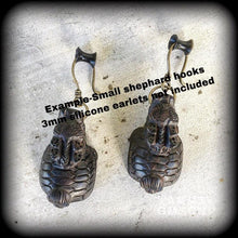 Load image into Gallery viewer, 2 gauge ear weights 8mm ear hangers Carved Wood Plug earrings Wood 8 gauge Tunnel dangles 6mm Hanging Gauges Foo Dog 0 gauge Gauged earrings