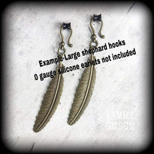 Load image into Gallery viewer, Feather earrings Bird earrings Dangle earrings Statement earrings Boho earrings 3mm plug earrings 2 gauge tunnel earrings 0g tunnel dangles