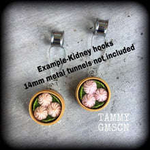 Load image into Gallery viewer, Food earrings Pork Bun Kawaii Bao Manapua Plug earrings Dumpling Gyoza YumCha Tunnel earrings Food Plug earrings Ear hangers Ear weights 0g