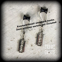 Load image into Gallery viewer, Razor blade earrings Weapons jewelry Punk Skinhead Tunnel earrings Plug dangles Punk jewelry Riot Grrl jewelry Gauges Feminism Feminist 2g