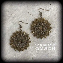 Load image into Gallery viewer, Mandala earrings Geometric earrings Sacred Geometry Fractal earrings Mandala jewelry Tunnel earrings Plug earrings Fractal jewelry 2g 4g 6g