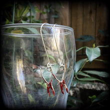 Load image into Gallery viewer, Pliers earrings Halloween earrings Tool box earrings Weapon earrings 2mm tunnel earrings Plug earrings Murder weapon earrings Gore jewelry