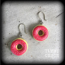 Load image into Gallery viewer, Donut earrings Junk food earrings Rockabilly earrings Cosplay earrings Cake earrings Plug earrings Tunnel earrings 3mm tunnel dangles Gauges