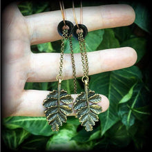 Load image into Gallery viewer, Oak leaf plug dangles 2 gauge tunnel earrings 6mm 7mm 8mm tunnel dangles Dangle earrings Artemis earrings Leaf earrings Bronze Ear hangers