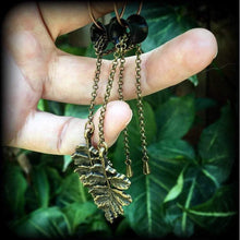 Load image into Gallery viewer, Oak leaf plug dangles 2 gauge tunnel earrings 6mm 7mm 8mm tunnel dangles Dangle earrings Artemis earrings Leaf earrings Bronze Ear hangers