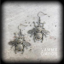 Load image into Gallery viewer, Bee earrings Insect earrings Locust Earrings Tunnel earrings Wasp earrings Animal earrings Arachnid earrings Gauged earrings Plug earrings