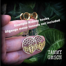 Load image into Gallery viewer, Bee earrings Bee hive earrings Hexagon earrings Geometric earrings Insect Tunnel earrings Plug earrings Hanging gauges Tunnel dangles Plugs