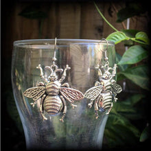 Load image into Gallery viewer, Bee earrings Insect earrings Locust Earrings Tunnel earrings Wasp earrings Animal earrings Arachnid earrings Gauged earrings Plug earrings