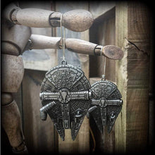 Load image into Gallery viewer, Star Wars earrings Sci Fi earrings Space ship earrings Nerd earrings Tunnel earrings Plug earrings Kidney hooks Pierced ears Leverback hooks