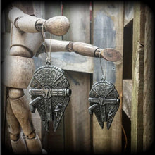 Load image into Gallery viewer, Star Wars earrings Sci Fi earrings Space ship earrings Nerd earrings Tunnel earrings Plug earrings Kidney hooks Pierced ears Leverback hooks