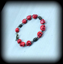 Load image into Gallery viewer, Kali bracelet, Kali Maa bracelet, Skull bracelet, Hindu bracelet, Red skull jewelry, Hindu jewelry, Gothic bracelet, Bronze bracelet