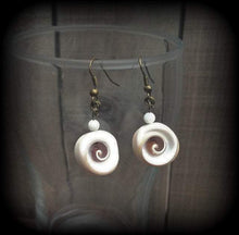 Load image into Gallery viewer, Shiva earrings Shell earrings Pink Mermaid Aphrodite Goddess earrings Boho Neptune Venus Beach Tunnel earrings Pierced ears Tunnel dangles